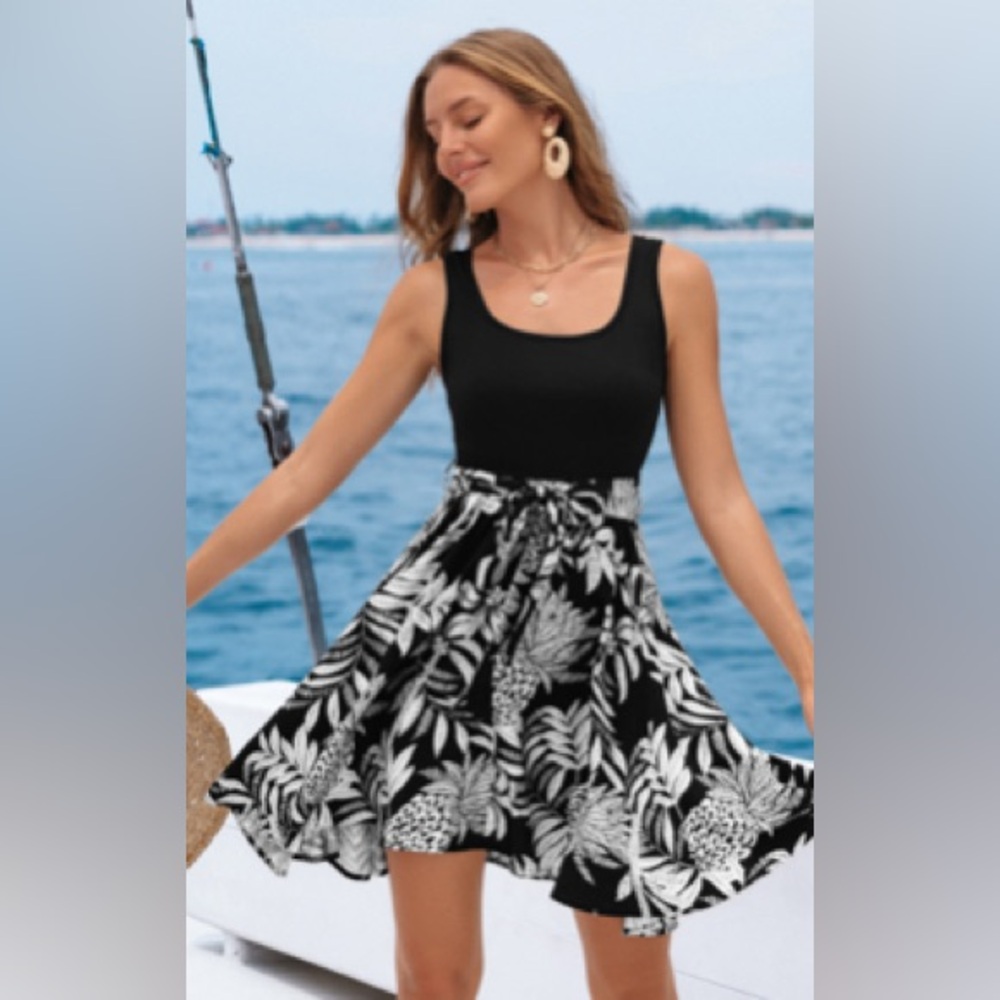 Cupshe Elegant Black and White Leaf Print Mini Dress